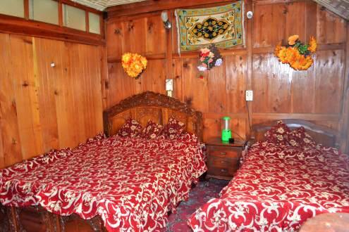 Cheeta's Palace Houseboat, Srinagar 2